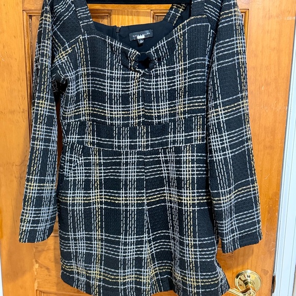 Slate & Willow Black Plaid Long Sleeve Romper with Gold Accents - Picture 2 of 3